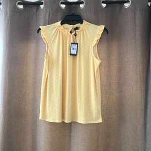 Peasant style flutter sleeve fun yellow top. NWT. ADRIANNA PAPELL🍋🍋🍋 Lemon 🍋 🍋
